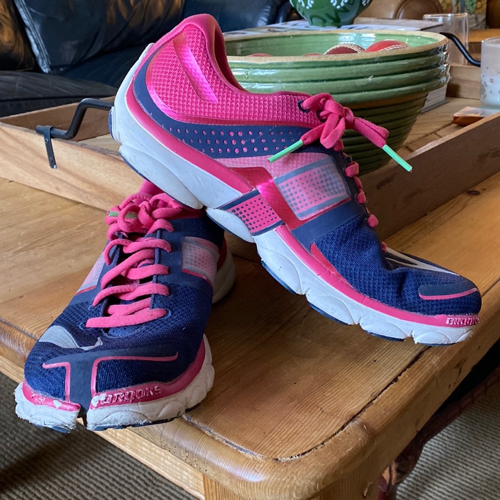 Brooks Pure Flow 4 Women’s Size 10